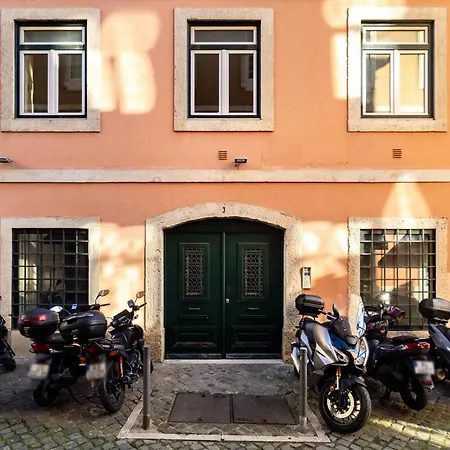 Whome Elegant Chiado Retreat Comfort In Lisbon's Heart Apartamento *